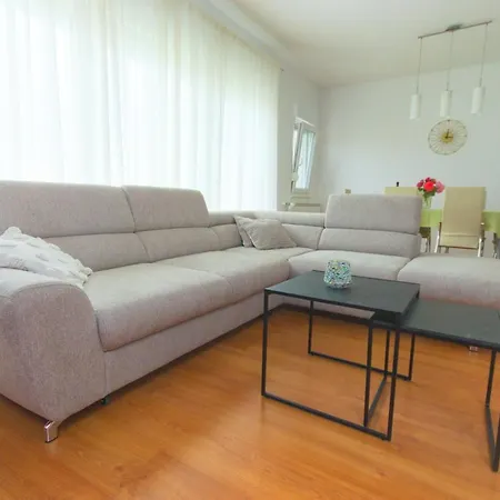 Apartment Katarina *