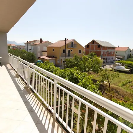 Katarina Apartment Kastela